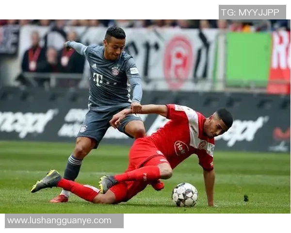 足球明星坎德维尔精彩瞬间回顾与传奇表现分析