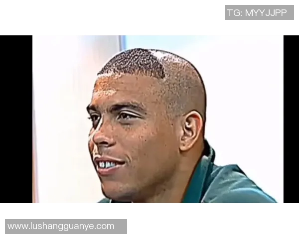 足球明星的经典发型解析与时尚风潮的完美结合